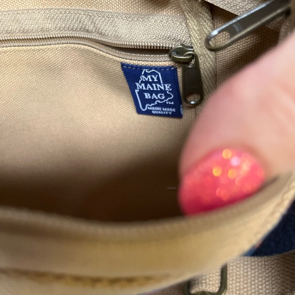 My Maine Bag Tapestry Crossbody Zippered Bag - Picture 5 of 6